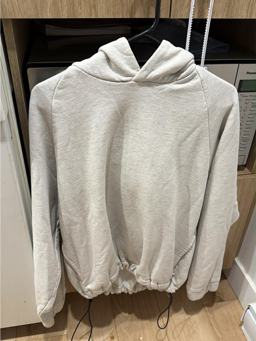 Hooded Pullover Sweater in Light Gray
